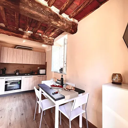 Lejlighed Casina Ousman Lucca